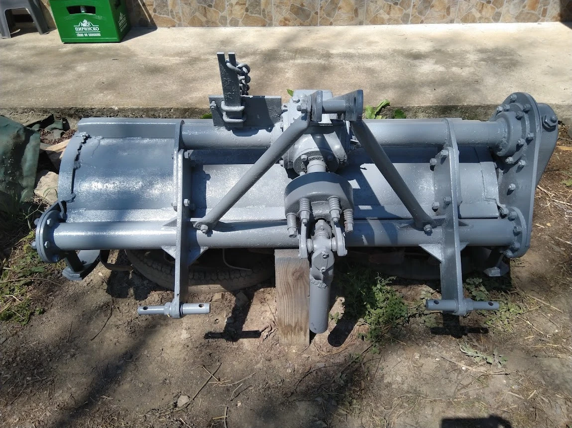 Трактор Владимировец T 25A - изображение 8 | Auto.bg Трактор Владимировец T 25A - изображение 8