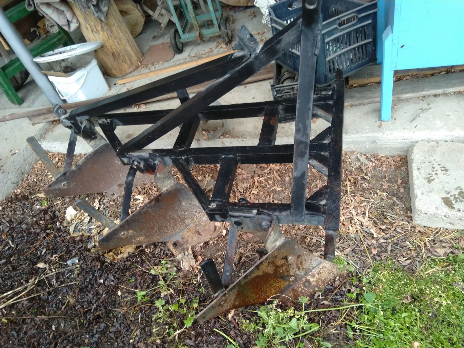 Трактор Владимировец T 25A - изображение 9 | Auto.bg Трактор Владимировец T 25A - изображение 9