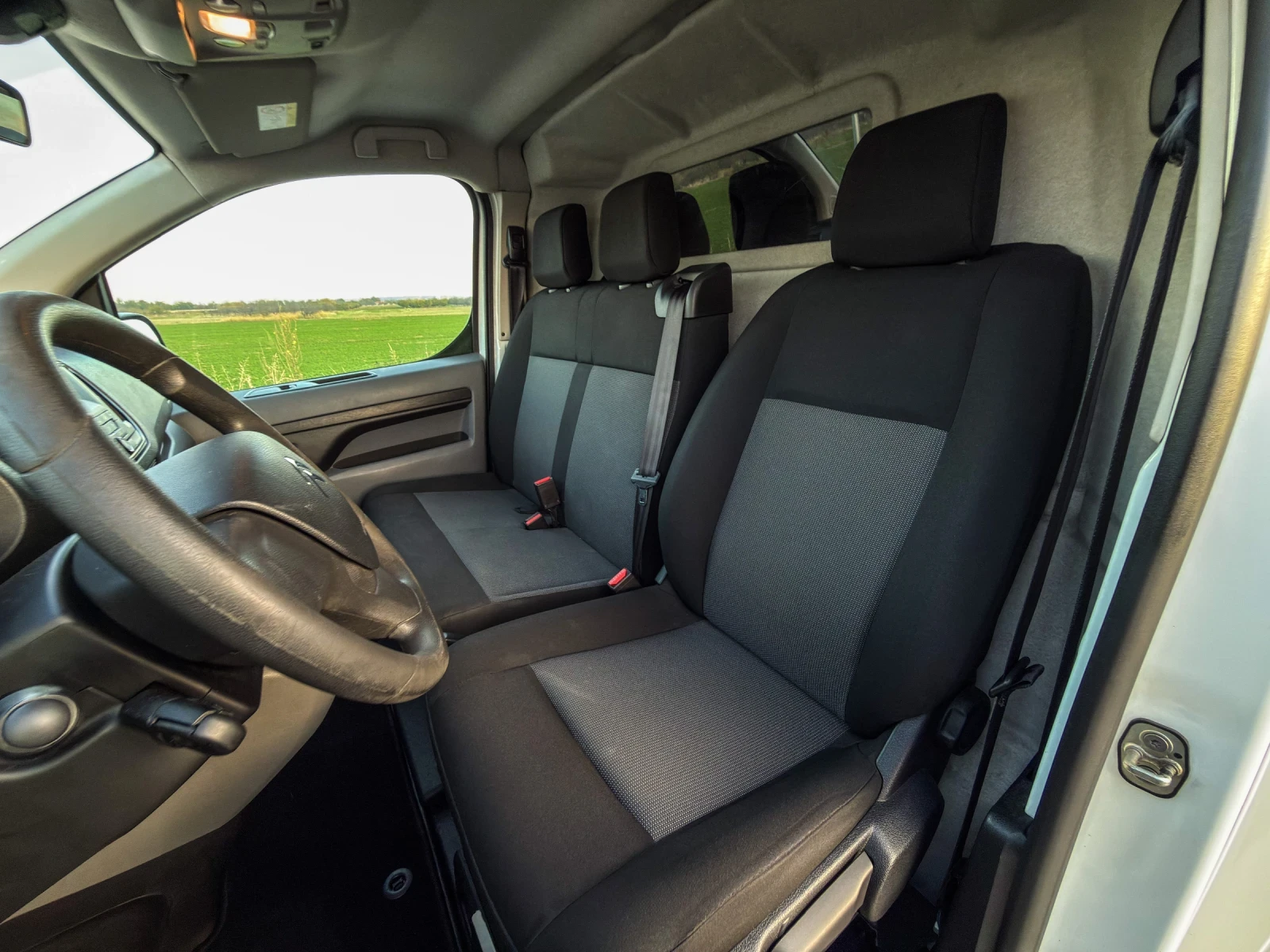 Citroen Jumpy 1.6 HDI EURO 6 - изображение 9 | Auto.bg Citroen Jumpy 1.6 HDI EURO 6 - изображение 9