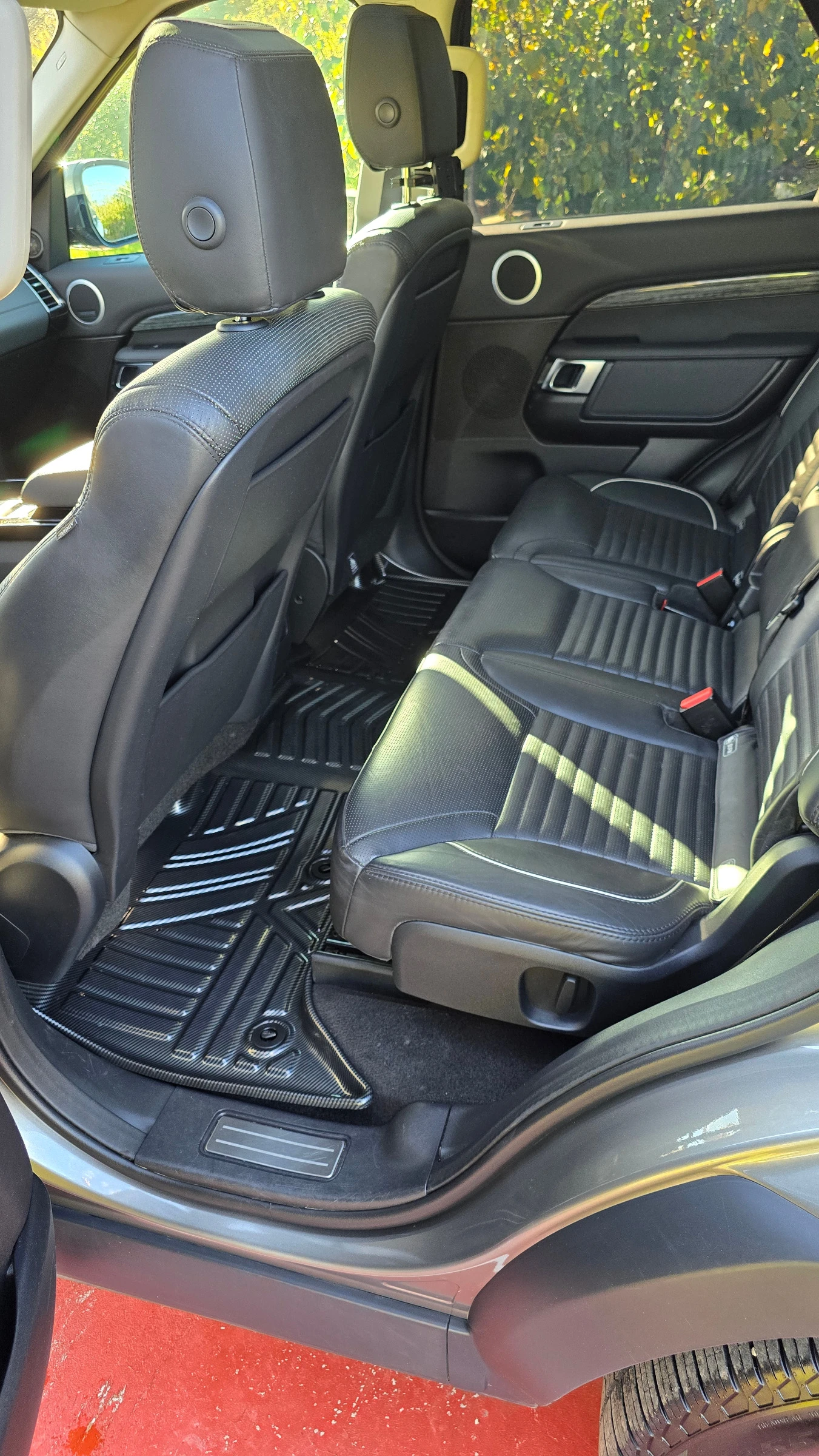 Land Rover Discovery HSE 3.0 TDV6 - изображение 8 | Auto.bg Land Rover Discovery HSE 3.0 TDV6 - изображение 8