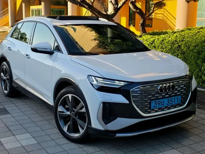 Audi Q4 40 Premium - САМО 30% АВАНС - 32702 € - 83302433 1 | Car24.bg Audi Q4 40 Premium - САМО 30% АВАНС - 32702 € - 83302433 1