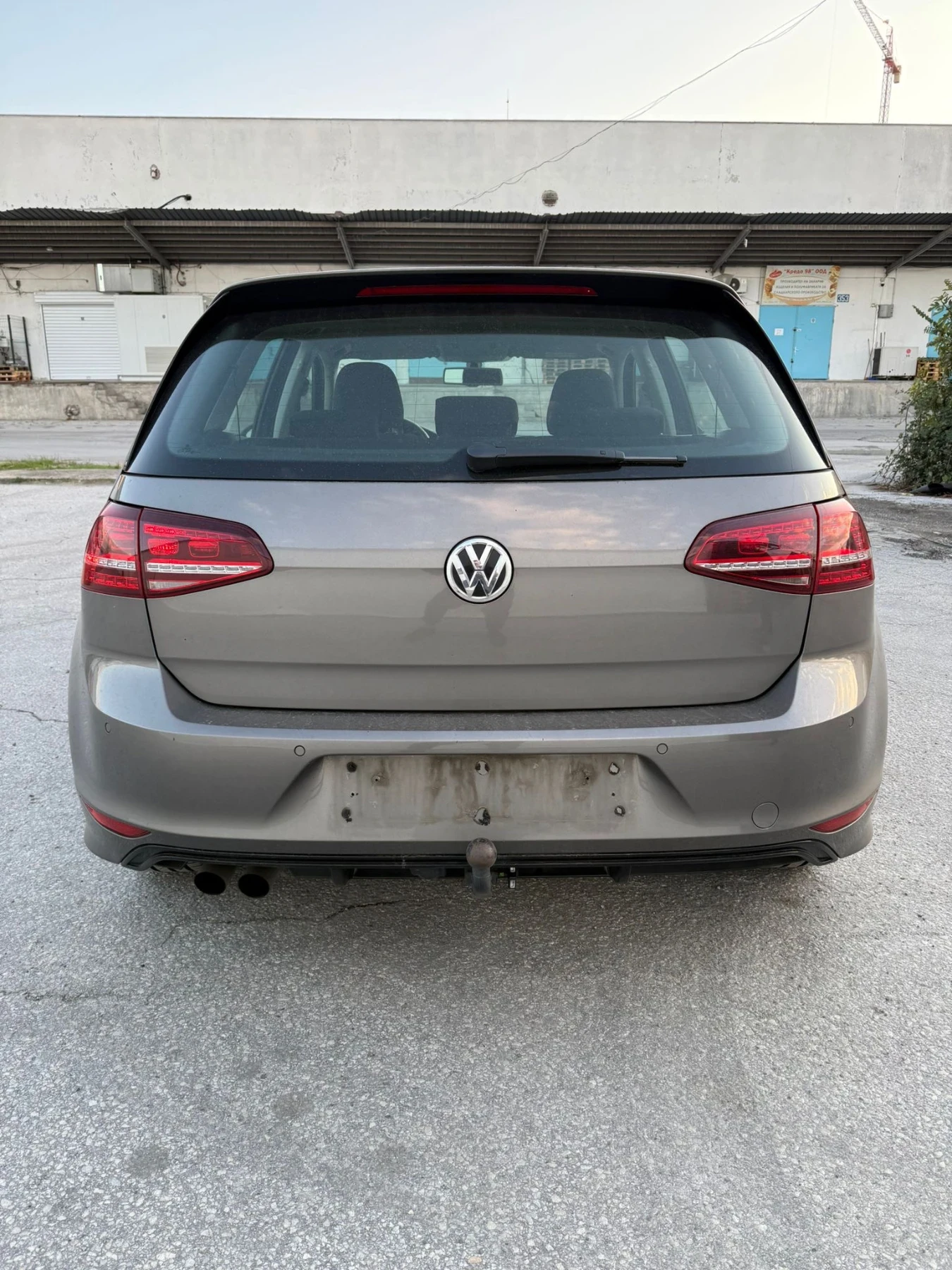 VW Golf 1.4 TSI 150 DSG7 R line  - изображение 5 | Auto.bg VW Golf 1.4 TSI 150 DSG7 R line  - изображение 5
