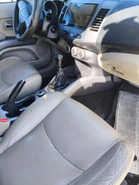 Mitsubishi Outlander undefined | Auto.bg — изображение 7 Mitsubishi Outlander undefined | Auto.bg — изображение 7
