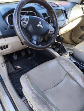 Mitsubishi Outlander undefined | Auto.bg — изображение 6 Mitsubishi Outlander undefined | Auto.bg — изображение 6