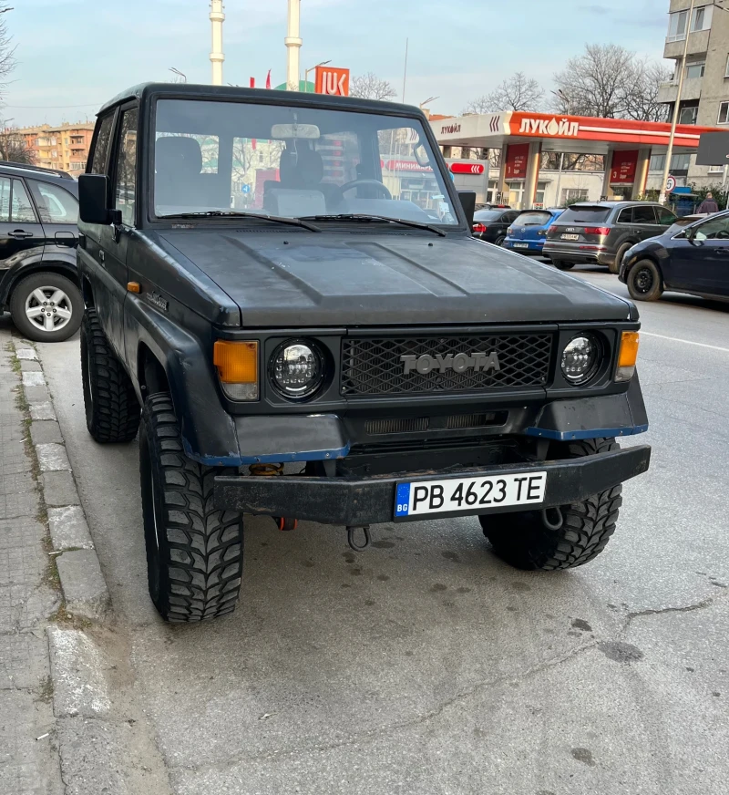 Toyota Land cruiser 2.4 - 9500 € / 18580.38 лв. - 18150777 1 | Car24.bg Toyota Land cruiser 2.4 - 9500 € / 18580.38 лв. - 18150777 1