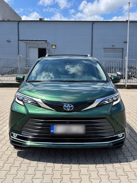 Toyota Sienna PLATINUM AWD 2024 2.5 HYBRID 7 МЕСТА - Car24.bg Toyota Sienna PLATINUM AWD 2024 2.5 HYBRID 7 МЕСТА