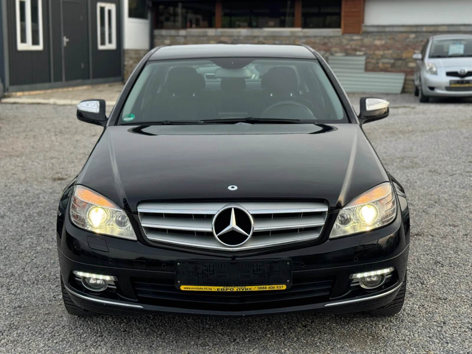 Mercedes-Benz C 220 2.2CDI 170кс АВТОМАТИК НАВИ ПОДГРЕВ  - изображение 2 | Auto.bg Mercedes-Benz C 220 2.2CDI 170кс АВТОМАТИК НАВИ ПОДГРЕВ  - изображение 2