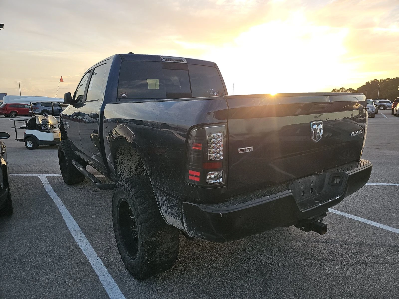 Dodge RAM 1500 SLT Crew Cab Short Bed - изображение 3 | Auto.bg Dodge RAM 1500 SLT Crew Cab Short Bed - изображение 3