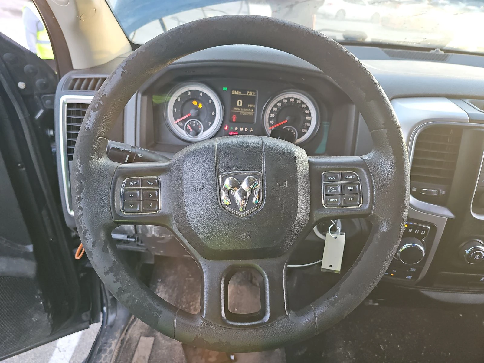 Dodge RAM 1500 SLT Crew Cab Short Bed - изображение 7 | Auto.bg Dodge RAM 1500 SLT Crew Cab Short Bed - изображение 7