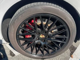 Porsche Cayenne GTS CARFAX | Auto.bg — изображение 7 Porsche Cayenne GTS CARFAX | Auto.bg — изображение 7