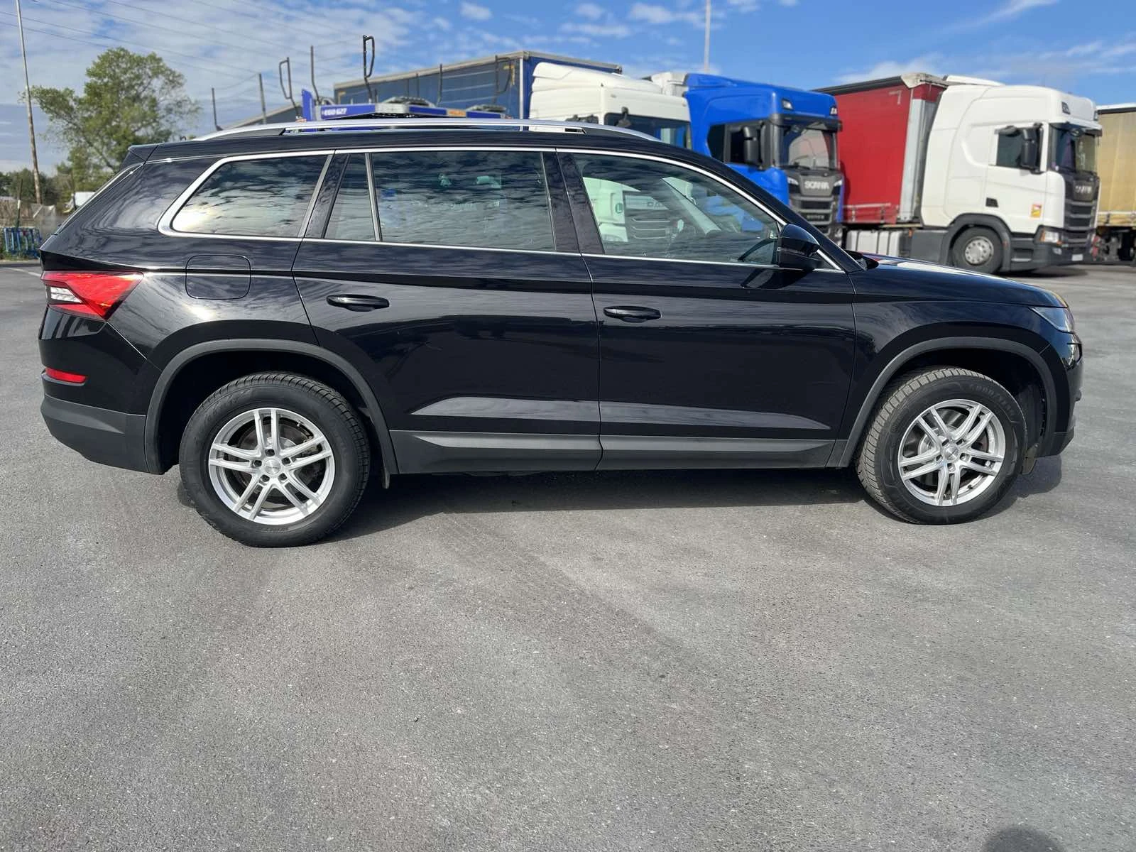 Skoda Kodiaq 2.0 TDI 4x4 200hp  - изображение 7 | Auto.bg Skoda Kodiaq 2.0 TDI 4x4 200hp  - изображение 7