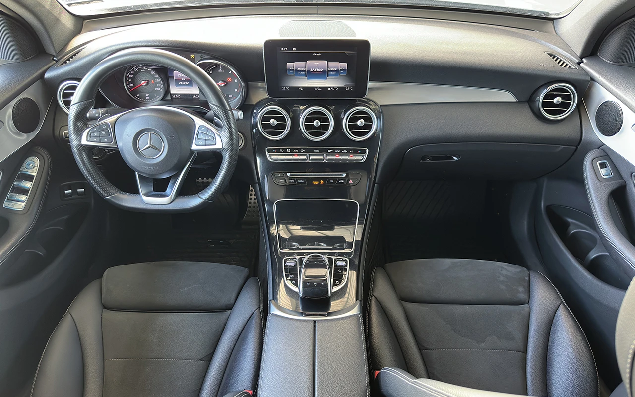 Mercedes-Benz GLC 350 d 4MATIC AMG Coupe - изображение 5 | Auto.bg Mercedes-Benz GLC 350 d 4MATIC AMG Coupe - изображение 5