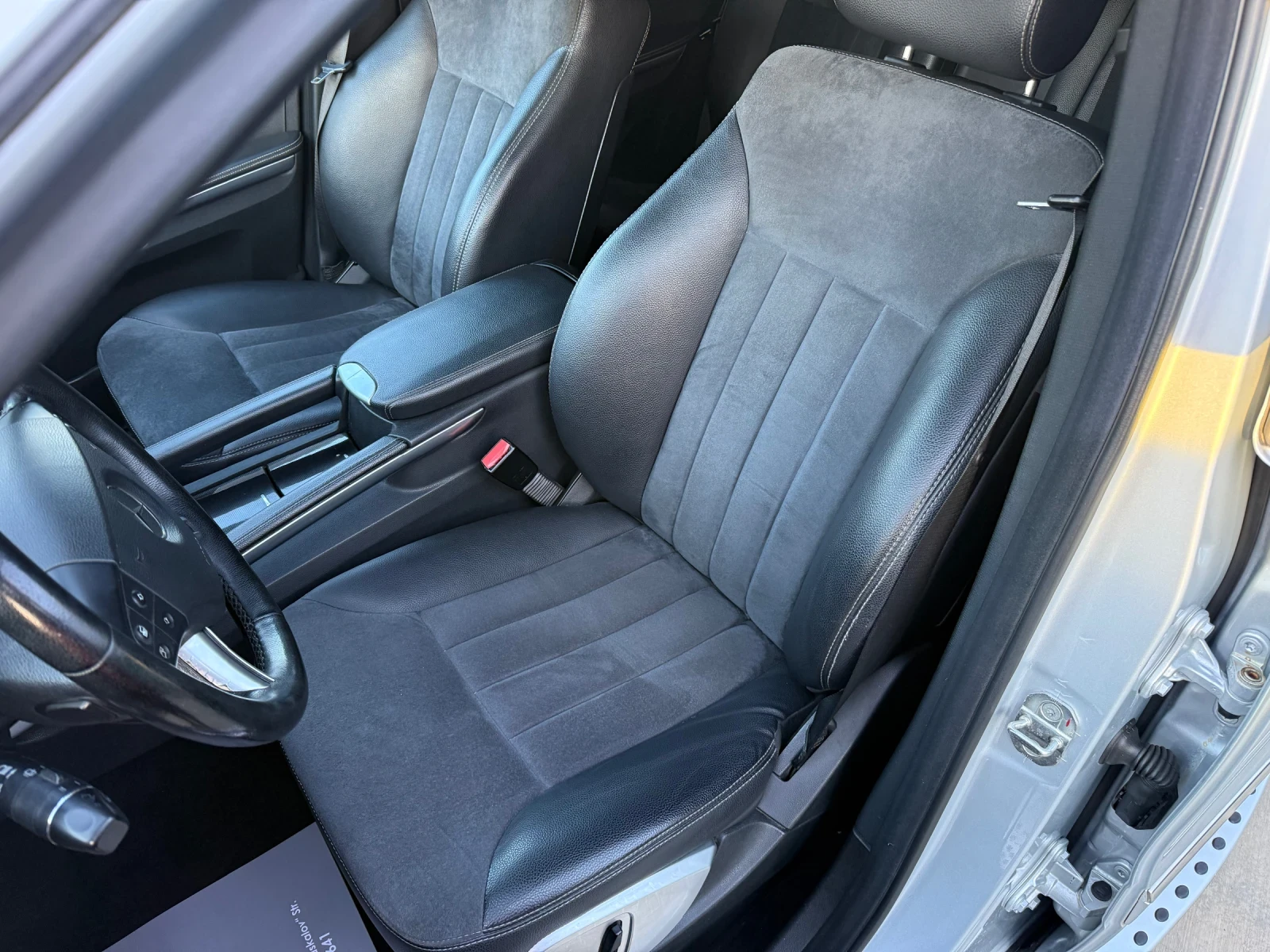 Mercedes-Benz ML 320 4Matic* НОВ ВНОС* ИТАЛИЯ* СЕРВИЗНА КНИЖКА*  - изображение 7 | Auto.bg Mercedes-Benz ML 320 4Matic* НОВ ВНОС* ИТАЛИЯ* СЕРВИЗНА КНИЖКА*  - изображение 7