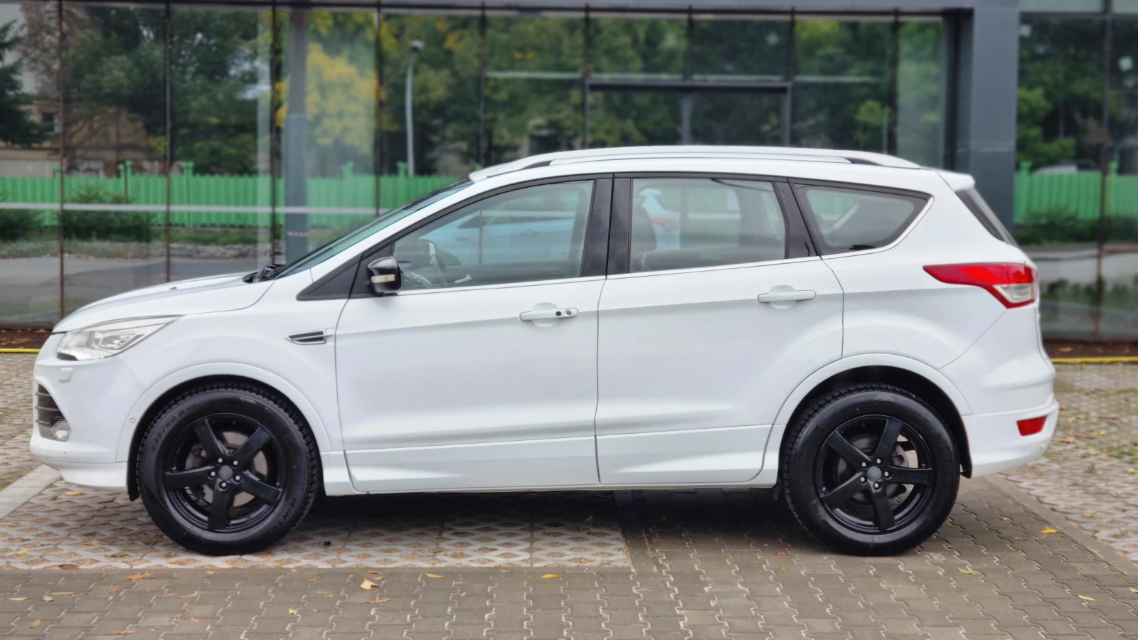 Ford Kuga 2.0 TDCI 4x4 Keyless, Ambient  - изображение 4 | Auto.bg Ford Kuga 2.0 TDCI 4x4 Keyless, Ambient  - изображение 4
