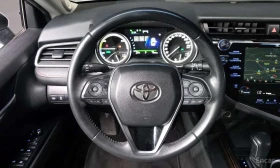 Toyota Camry * 2.5 XLE Hybrid * КОЖА * ШИБИДАХ * 2 КЛЮЧА * | Auto.bg — изображение 13 Toyota Camry * 2.5 XLE Hybrid * КОЖА * ШИБИДАХ * 2 КЛЮЧА * | Auto.bg — изображение 13
