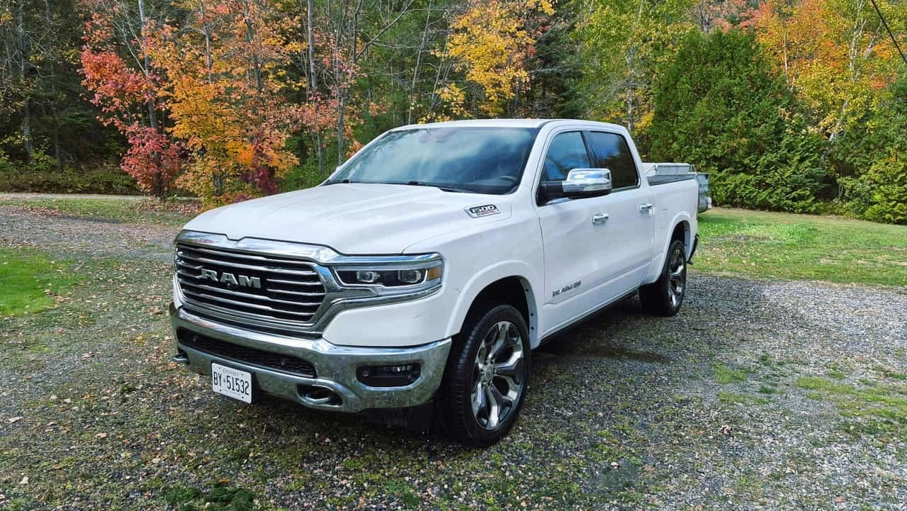 Dodge RAM 1500 Longhorn / 360 / Harman Kardon / Carfax / | Auto.bg — изображение 1 Dodge RAM 1500 Longhorn / 360 / Harman Kardon / Carfax / | Auto.bg — изображение 1
