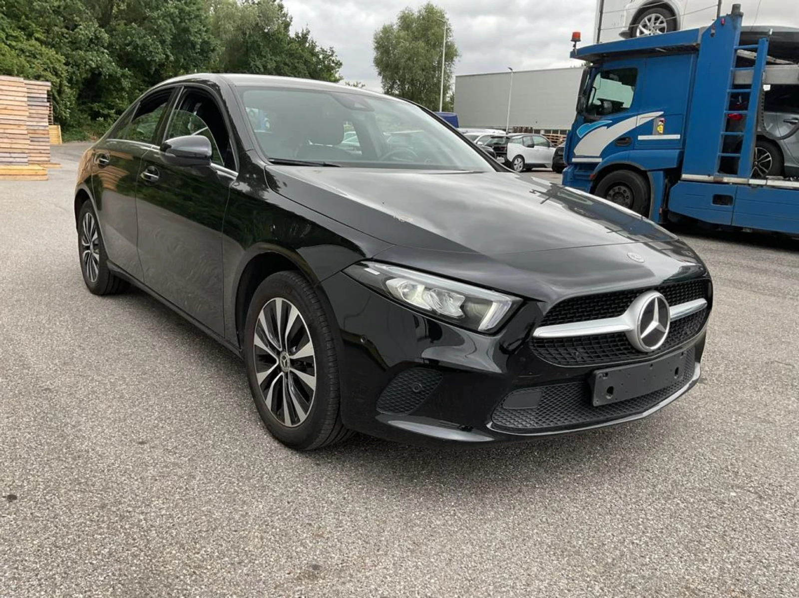 Mercedes-Benz A 250 Style LED Leather Navi | Auto.bg — изображение 1 Mercedes-Benz A 250 Style LED Leather Navi | Auto.bg — изображение 1