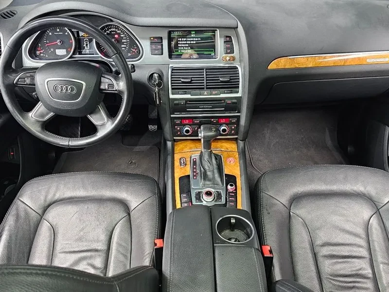 Audi Q7 3.0 TDI Quattro - изображение 7 | Auto.bg Audi Q7 3.0 TDI Quattro - изображение 7