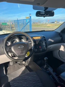 Kia Ceed 1.6 CRDi - 6999 лв. / 3578.53 € - 89206518 8 | Car24.bg Kia Ceed 1.6 CRDi - 6999 лв. / 3578.53 € - 89206518 8