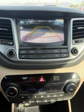 Hyundai Tucson 2.0CRDI 4WD AVTOMAT/PANORAMA/NAVI/KAMERA EURO 6 | Auto.bg — изображение 16 Hyundai Tucson 2.0CRDI 4WD AVTOMAT/PANORAMA/NAVI/KAMERA EURO 6 | Auto.bg — изображение 16