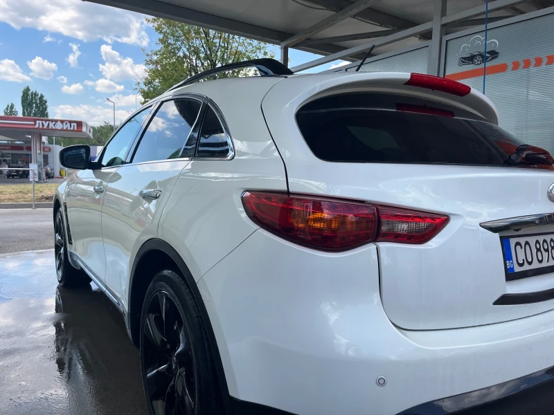 Infiniti QX70 Black edition - 14000 € / 27381.62 лв. - 18316393 1 | Car24.bg Infiniti QX70 Black edition - 14000 € / 27381.62 лв. - 18316393 1