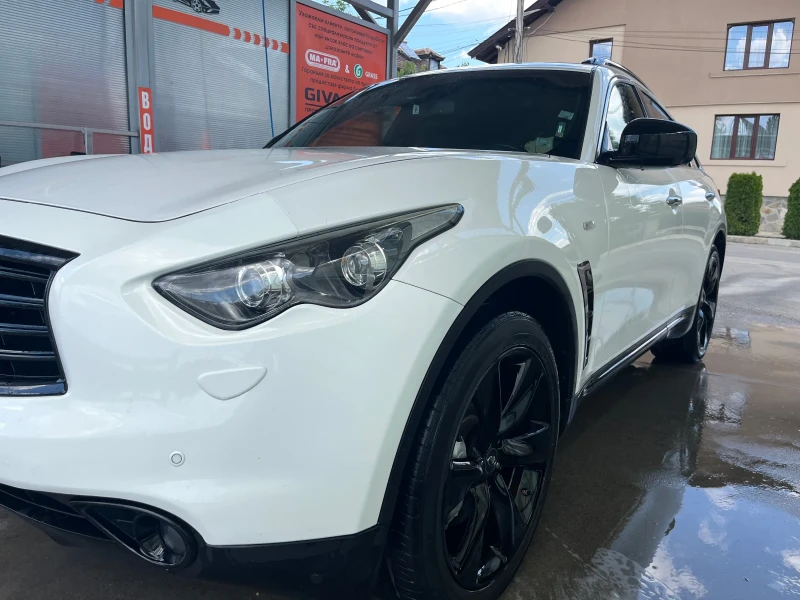 Infiniti QX70 Black edition - 13800 € / 26990.45 лв. - 18316393 1 | Car24.bg Infiniti QX70 Black edition - 13800 € / 26990.45 лв. - 18316393 1