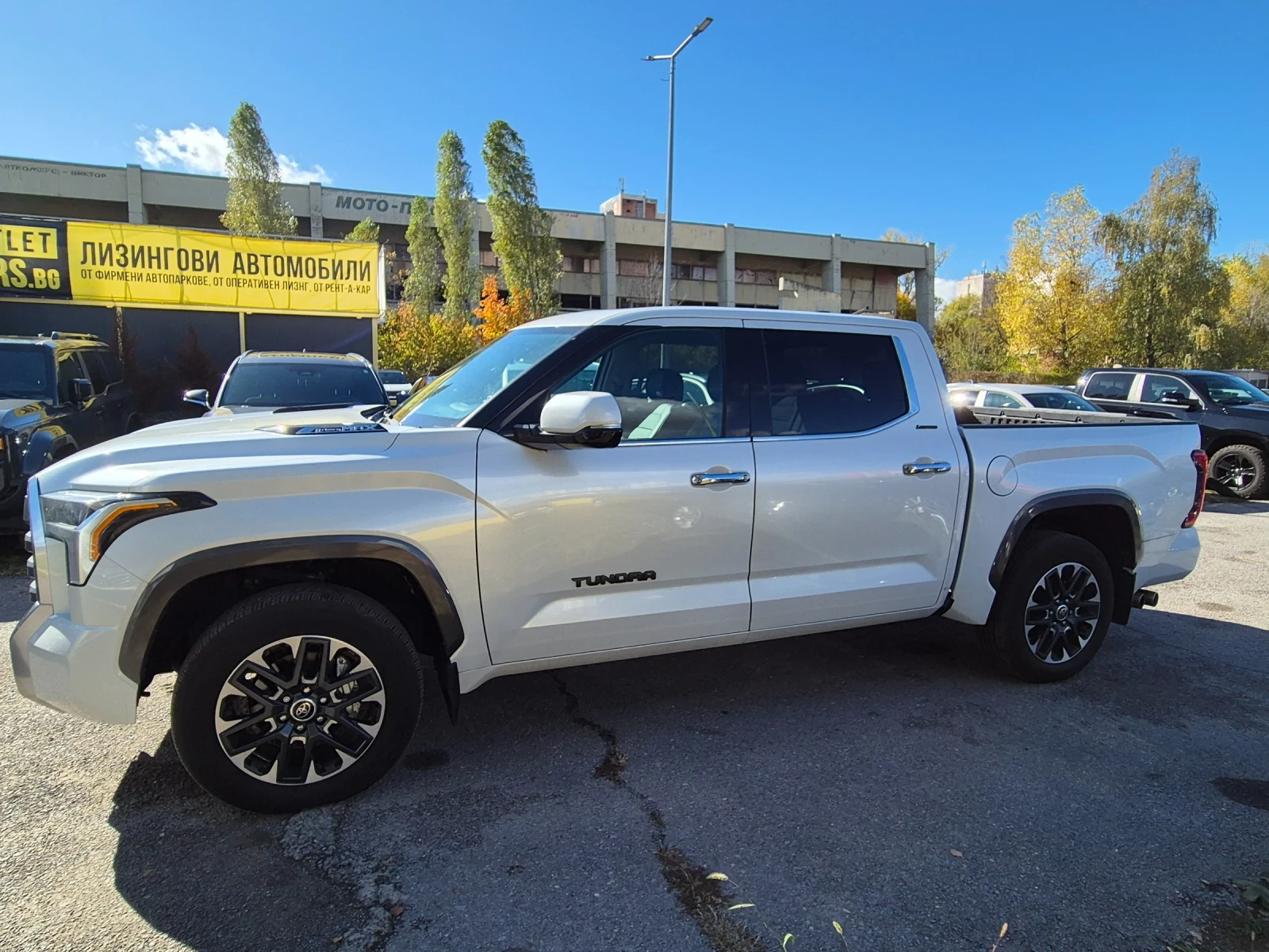 Toyota Tundra LIMITED PANORAMA  - изображение 4 | Auto.bg Toyota Tundra LIMITED PANORAMA  - изображение 4