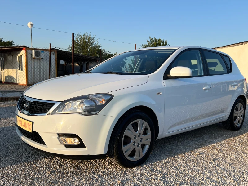 Kia Ceed ЛИЗИНГ-КЛИМАТРОНИК-ТОП - 4899 € - 46759993 1 | Car24.bg Kia Ceed ЛИЗИНГ-КЛИМАТРОНИК-ТОП - 4899 € - 46759993 1