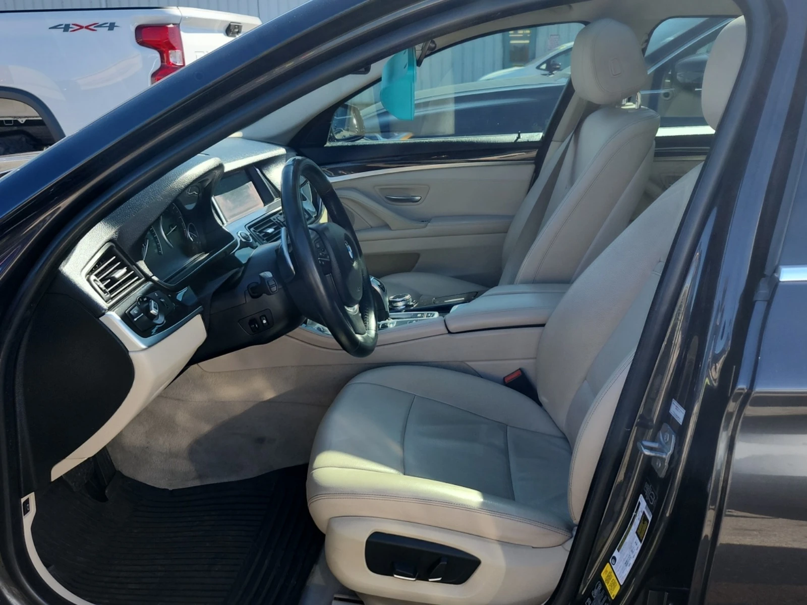 BMW 535 XDRIVE * * CARFAX * * АВТО КРЕДИТ * *  - изображение 5 | Auto.bg BMW 535 XDRIVE * * CARFAX * * АВТО КРЕДИТ * *  - изображение 5