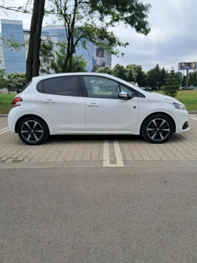 Peugeot 208 1.2 Tech edition | Auto.bg — изображение 4 Peugeot 208 1.2 Tech edition | Auto.bg — изображение 4