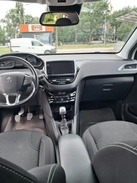 Peugeot 208 1.2 Tech edition | Auto.bg — изображение 9 Peugeot 208 1.2 Tech edition | Auto.bg — изображение 9