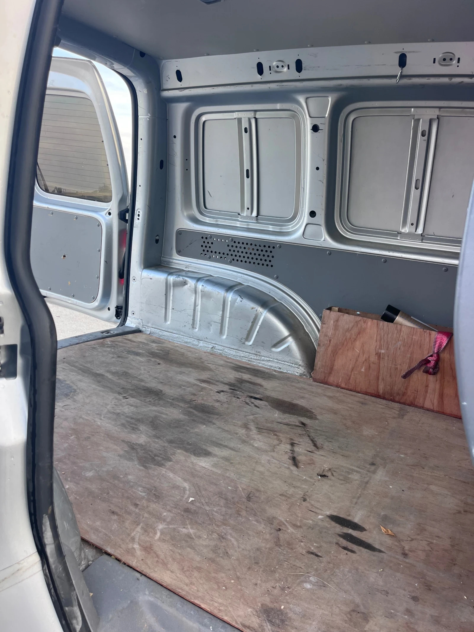 VW Caddy 1.9 TDI 105 коня - изображение 7 | Auto.bg VW Caddy 1.9 TDI 105 коня - изображение 7