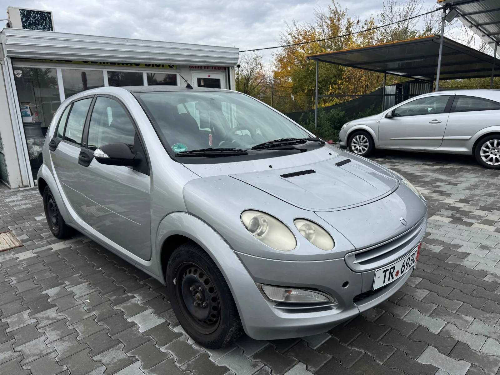 Smart Forfour 1.1 ТОП СЪСТОЯНИЕ - изображение 2 | Auto.bg Smart Forfour 1.1 ТОП СЪСТОЯНИЕ - изображение 2