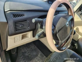Lancia Musa 1, 4 ПАНОРАМА | Auto.bg — изображение 17 Lancia Musa 1, 4 ПАНОРАМА | Auto.bg — изображение 17