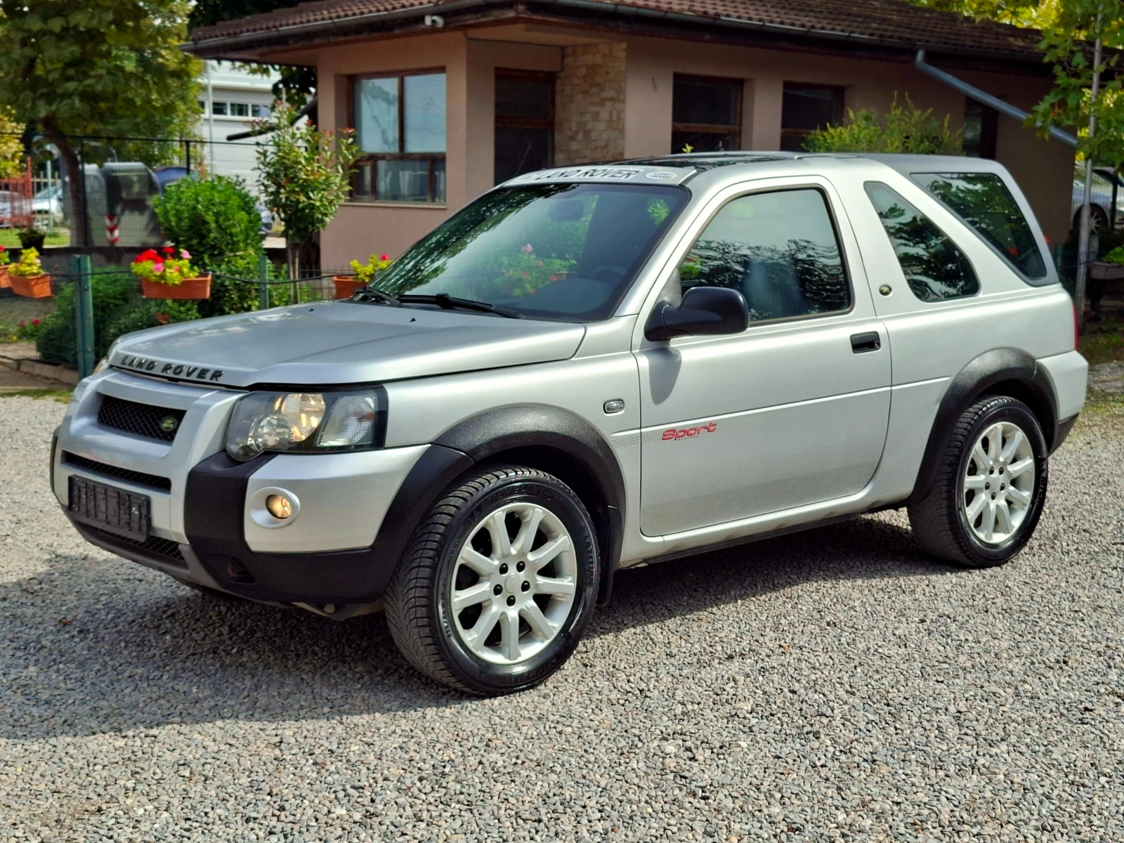 Land Rover Freelander 2.0TD4 4х4 КЛИМАТИК | Auto.bg — изображение 1 Land Rover Freelander 2.0TD4 4х4 КЛИМАТИК | Auto.bg — изображение 1