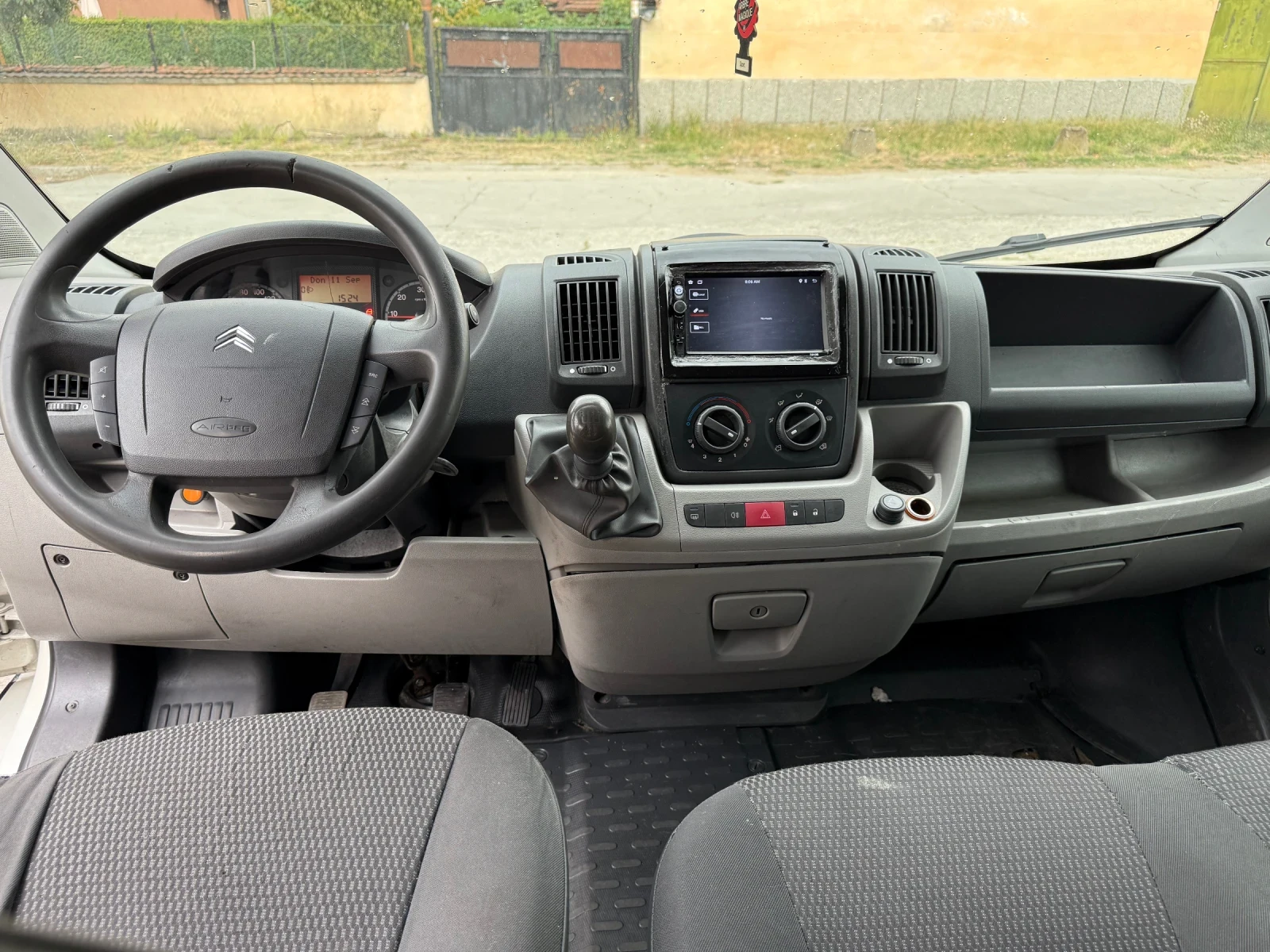 Citroen Jumper 2.2HDI 120hp, L2, Pick up, 7 местен - изображение 9 | Auto.bg Citroen Jumper 2.2HDI 120hp, L2, Pick up, 7 местен - изображение 9