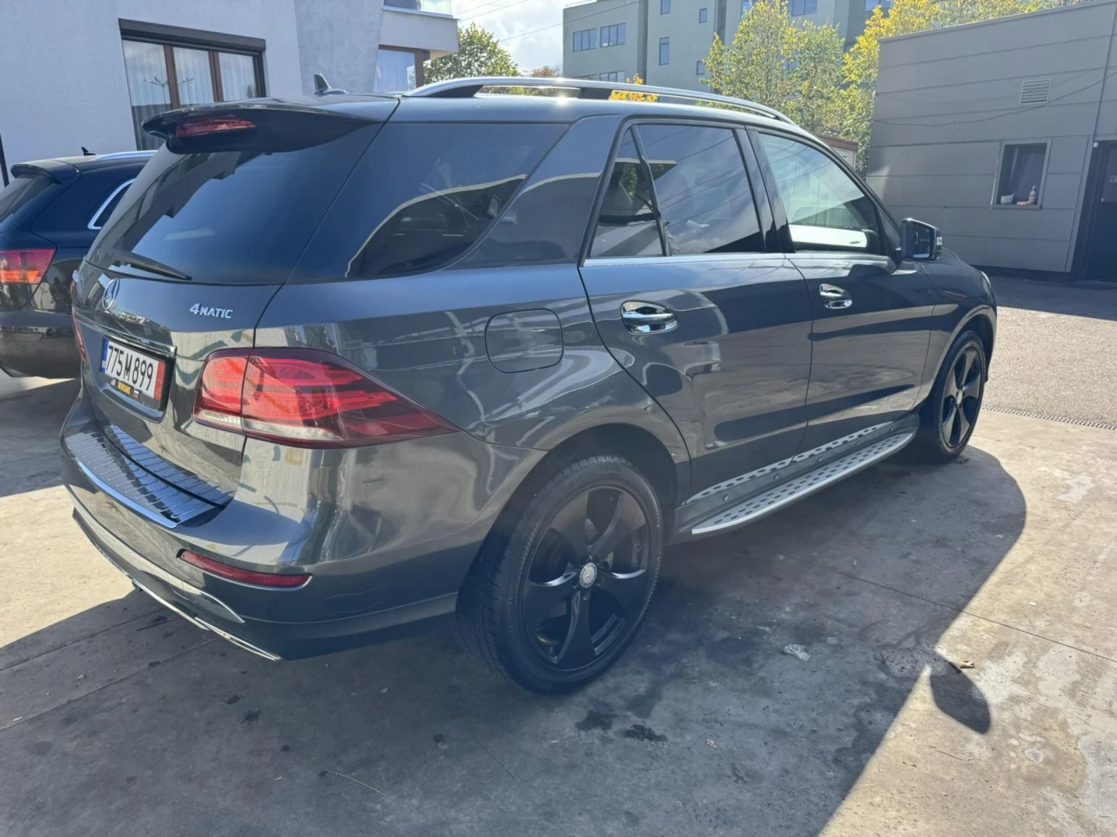 Mercedes-Benz GLE 350 CarPlay, Camera, AMG MENU, Keyless - изображение 5 | Auto.bg Mercedes-Benz GLE 350 CarPlay, Camera, AMG MENU, Keyless - изображение 5