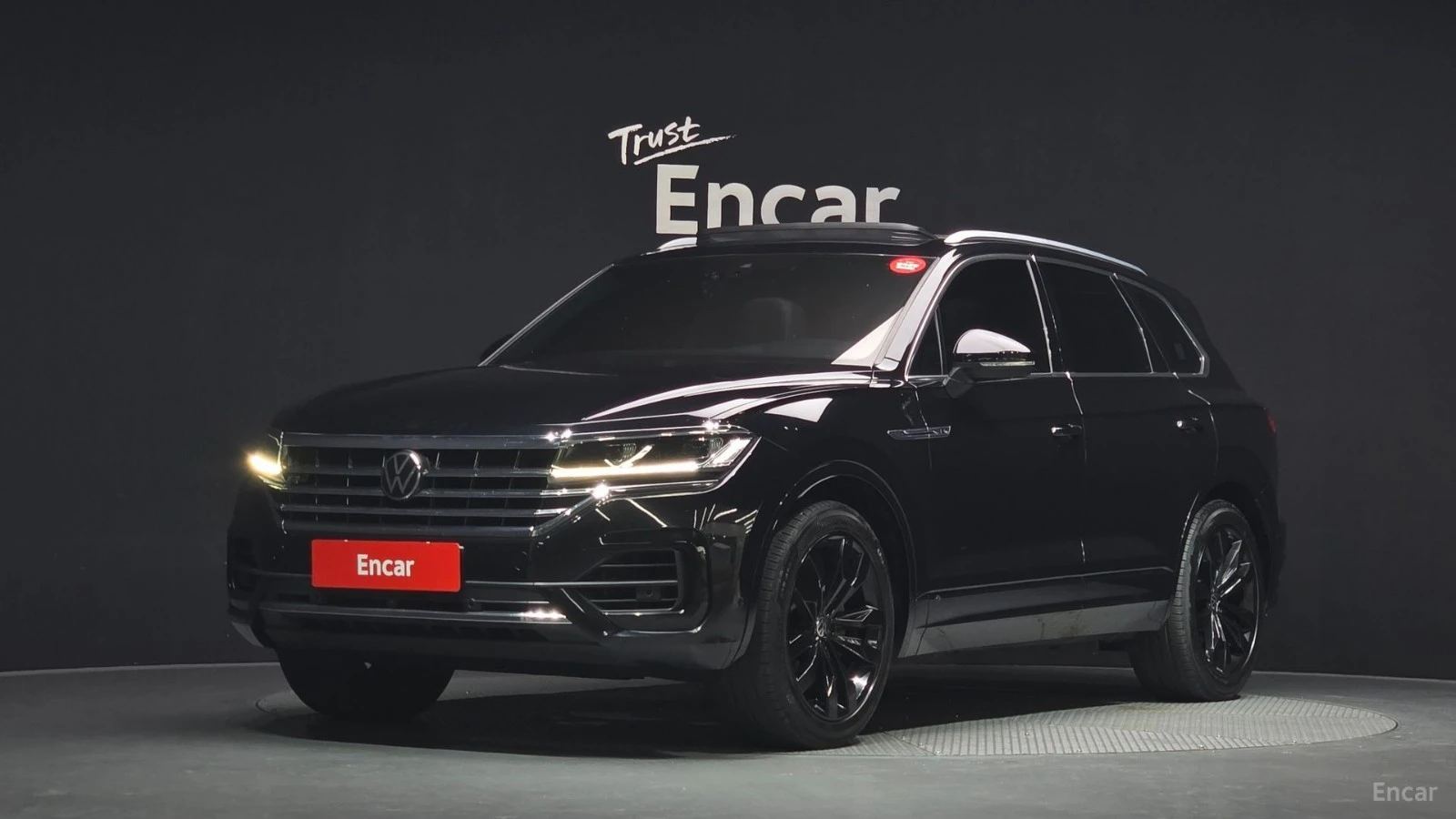 VW Touareg RLINE* 3.0TDI* DISTRONIC* ОБДУХВАНЕ* 360* КАМЕРА* | Auto.bg — изображение 1 VW Touareg RLINE* 3.0TDI* DISTRONIC* ОБДУХВАНЕ* 360* КАМЕРА* | Auto.bg — изображение 1