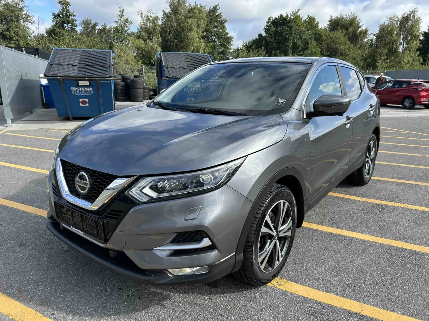 Nissan Qashqai Acenta 1.3 Бензин | Auto.bg — изображение 1 Nissan Qashqai Acenta 1.3 Бензин | Auto.bg — изображение 1