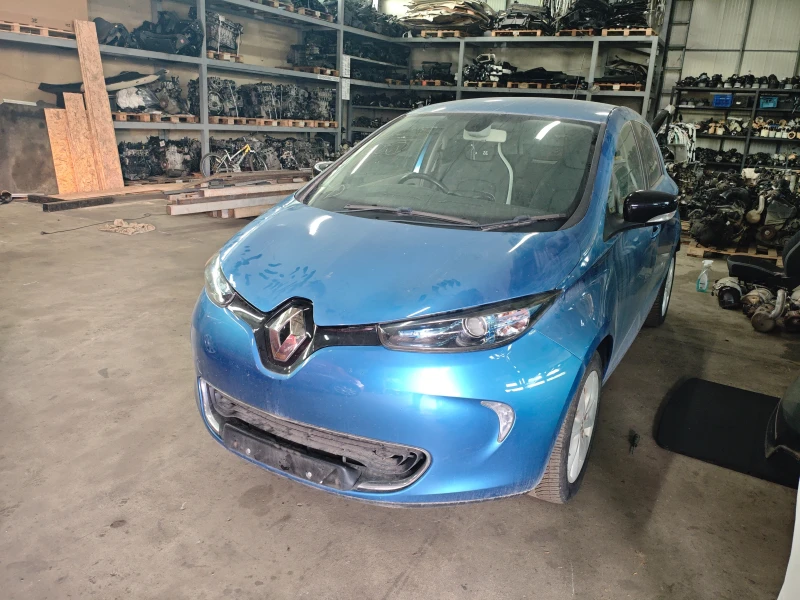 Renault Zoe - 11 € - 32823647 1 | Car24.bg Renault Zoe - 11 € - 32823647 1