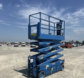 Обява за продажба на Автовишка Ножична вишка GENIE GS2632