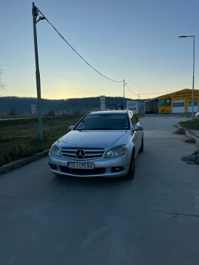 Снимка Mercedes-Benz C 220