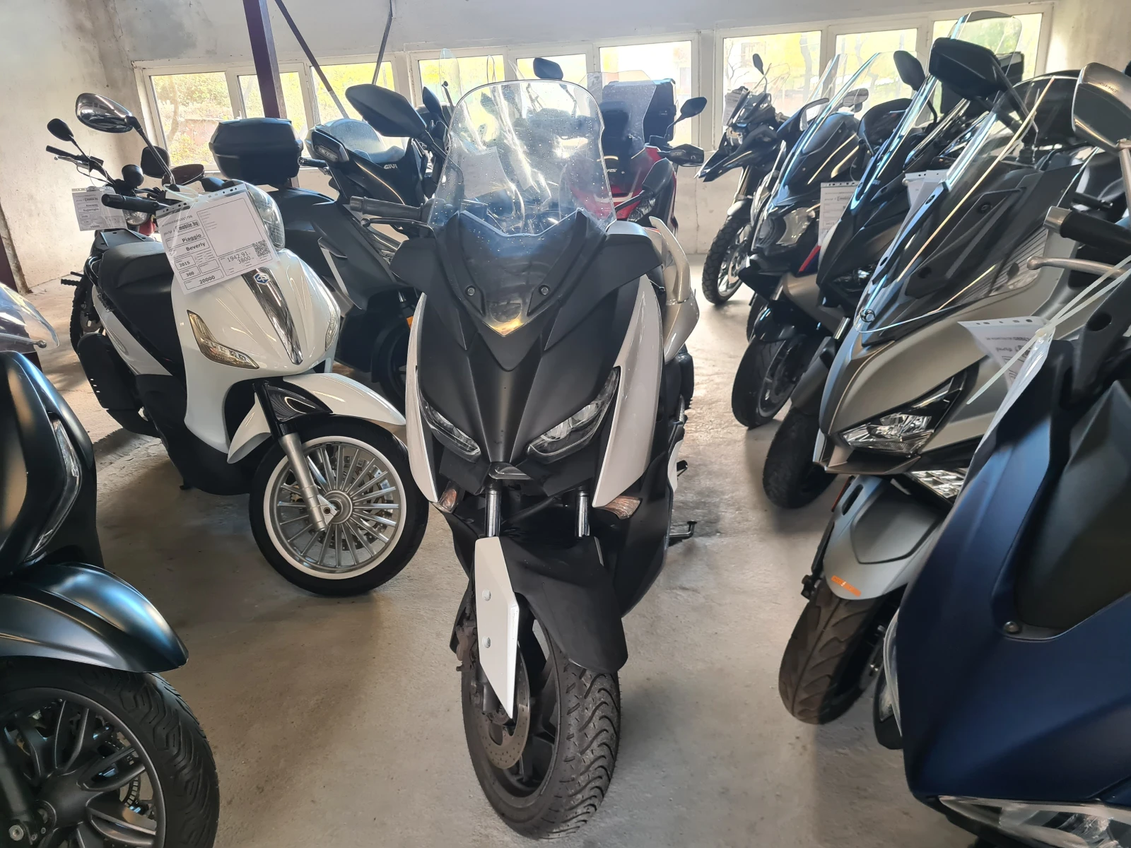 Yamaha X-max 300i ABS/TCS - изображение 3 | Auto.bg Yamaha X-max 300i ABS/TCS - изображение 3