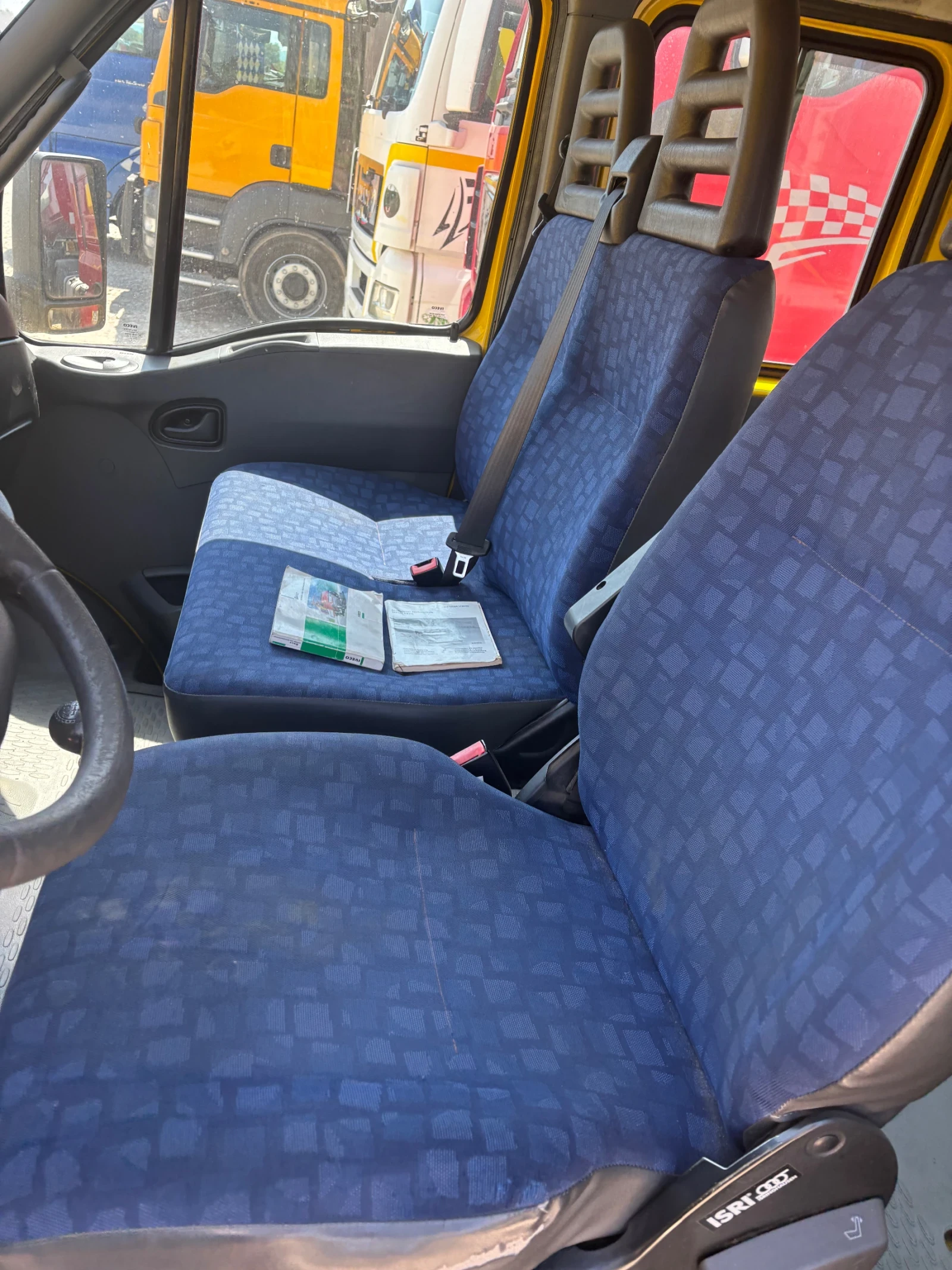 Автовишка Iveco Iveco 65c17d + вишка Nuova Sequani 11м бързосменна - изображение 8 | Auto.bg Автовишка Iveco Iveco 65c17d + вишка Nuova Sequani 11м бързосменна - изображение 8