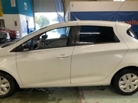 Renault Zoe electric drive 43 kW Life* ВНОС САМО СРЕЩУ 30% - 7077 € - 11054107 3 | Car24.bg Renault Zoe electric drive 43 kW Life* ВНОС САМО СРЕЩУ 30% - 7077 € - 11054107 3