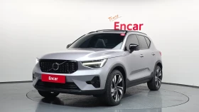 Volvo XC40 2.0 B4 Ultra Dark