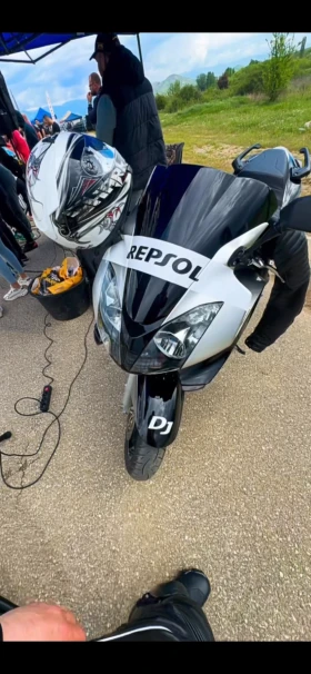 Honda Vfr 800 Vtec | Auto.bg — изображение 15 Honda Vfr 800 Vtec | Auto.bg — изображение 15