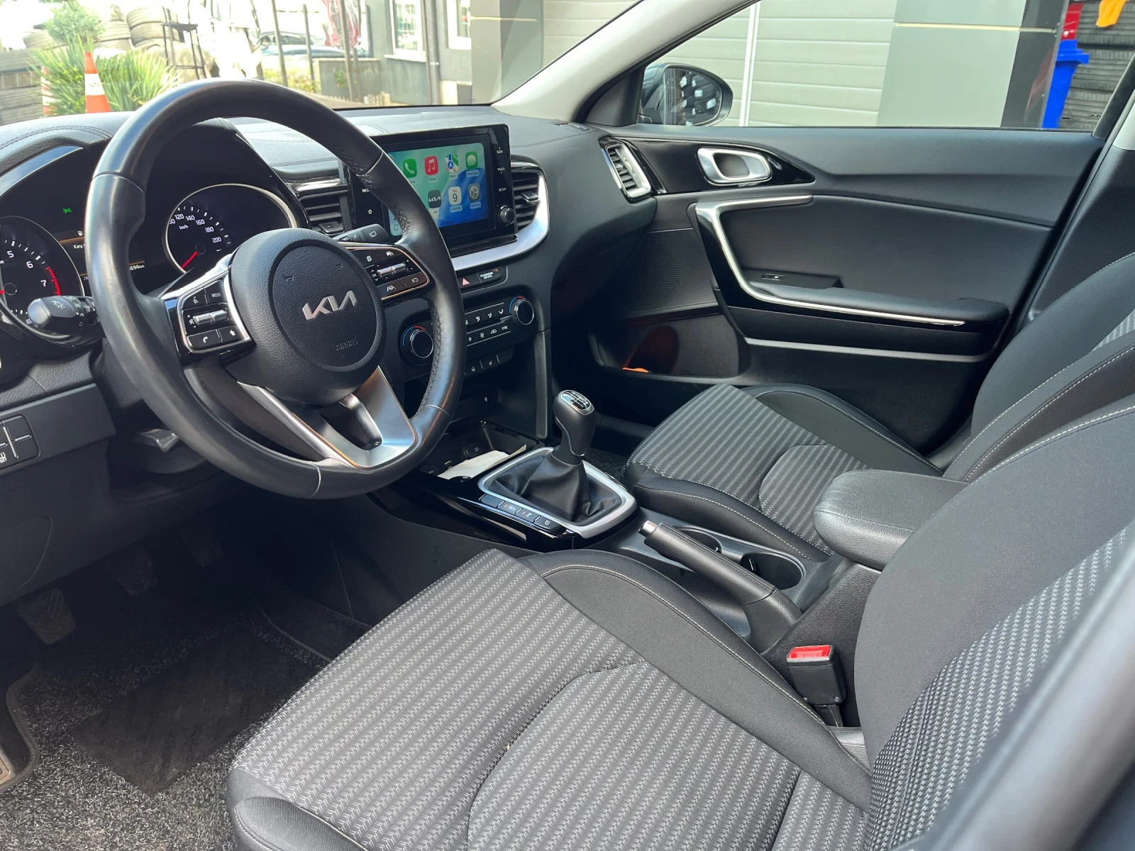 Kia Ceed 1.5 T-gdi Executive SW Гаранция - изображение 7 | Auto.bg Kia Ceed 1.5 T-gdi Executive SW Гаранция - изображение 7