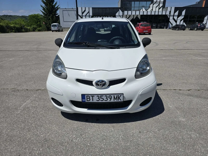 Toyota Aygo 1.0 VVTI 16V Бензин - 3200 € / 6258.66 лв. - 51760924 1 | Car24.bg Toyota Aygo 1.0 VVTI 16V Бензин - 3200 € / 6258.66 лв. - 51760924 1