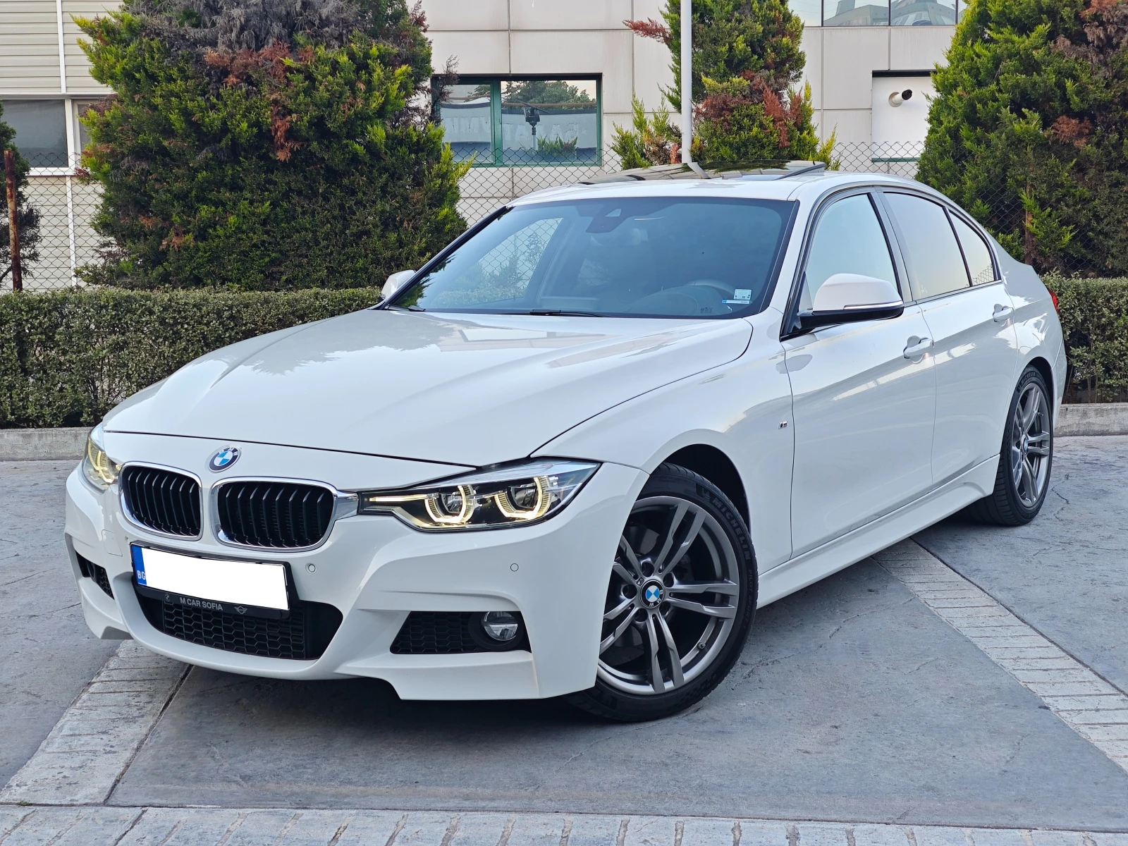 BMW 320 B47 RWD M-ПАКЕТ HEADUP LED CARPLAY SAT F1 DIGITAL | Auto.bg — изображение 1 BMW 320 B47 RWD M-ПАКЕТ HEADUP LED CARPLAY SAT F1 DIGITAL | Auto.bg — изображение 1